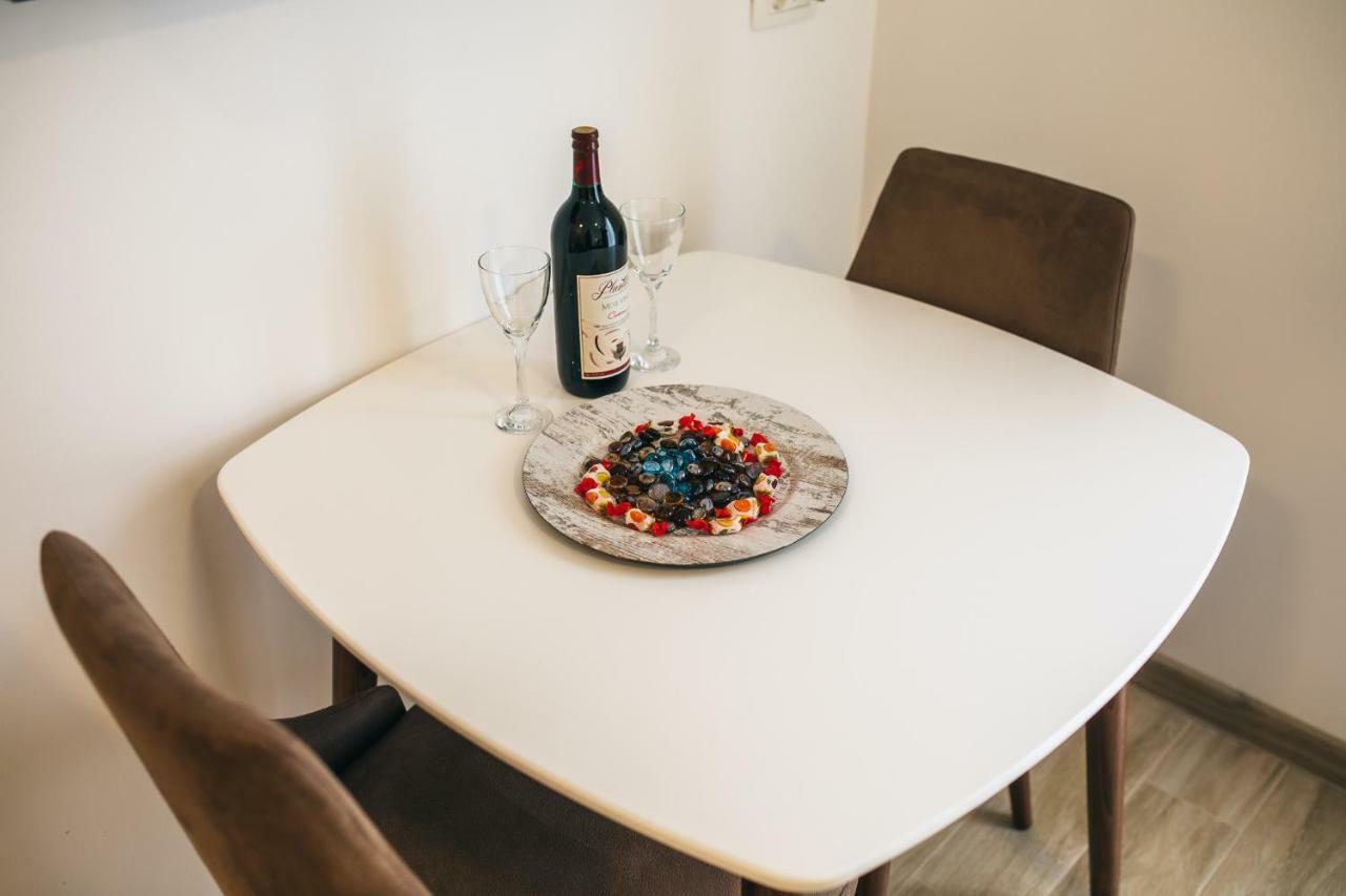 Apartments Vojislav ヴィルパザル エクステリア 写真