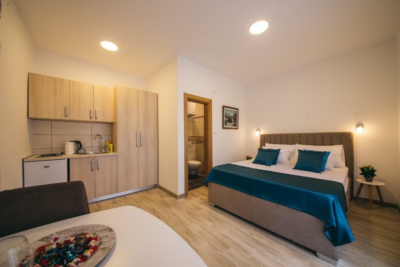 Apartments Vojislav ヴィルパザル エクステリア 写真