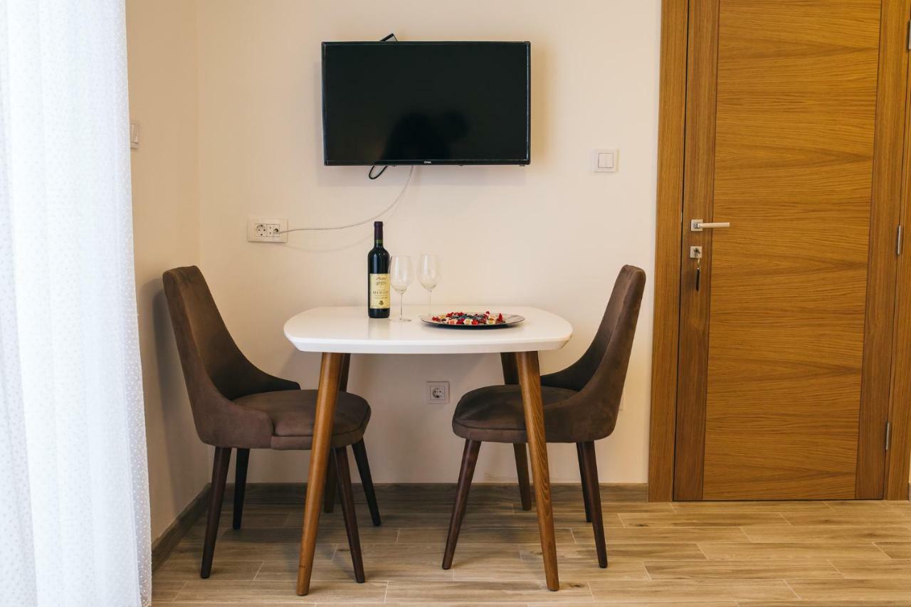 Apartments Vojislav ヴィルパザル エクステリア 写真